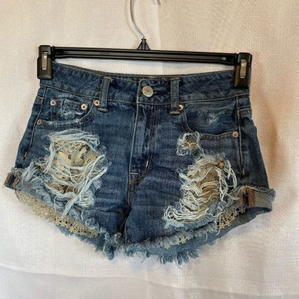 American Eagle Womens Hi-Rise Festival Distressed Jean Shorts Size 00